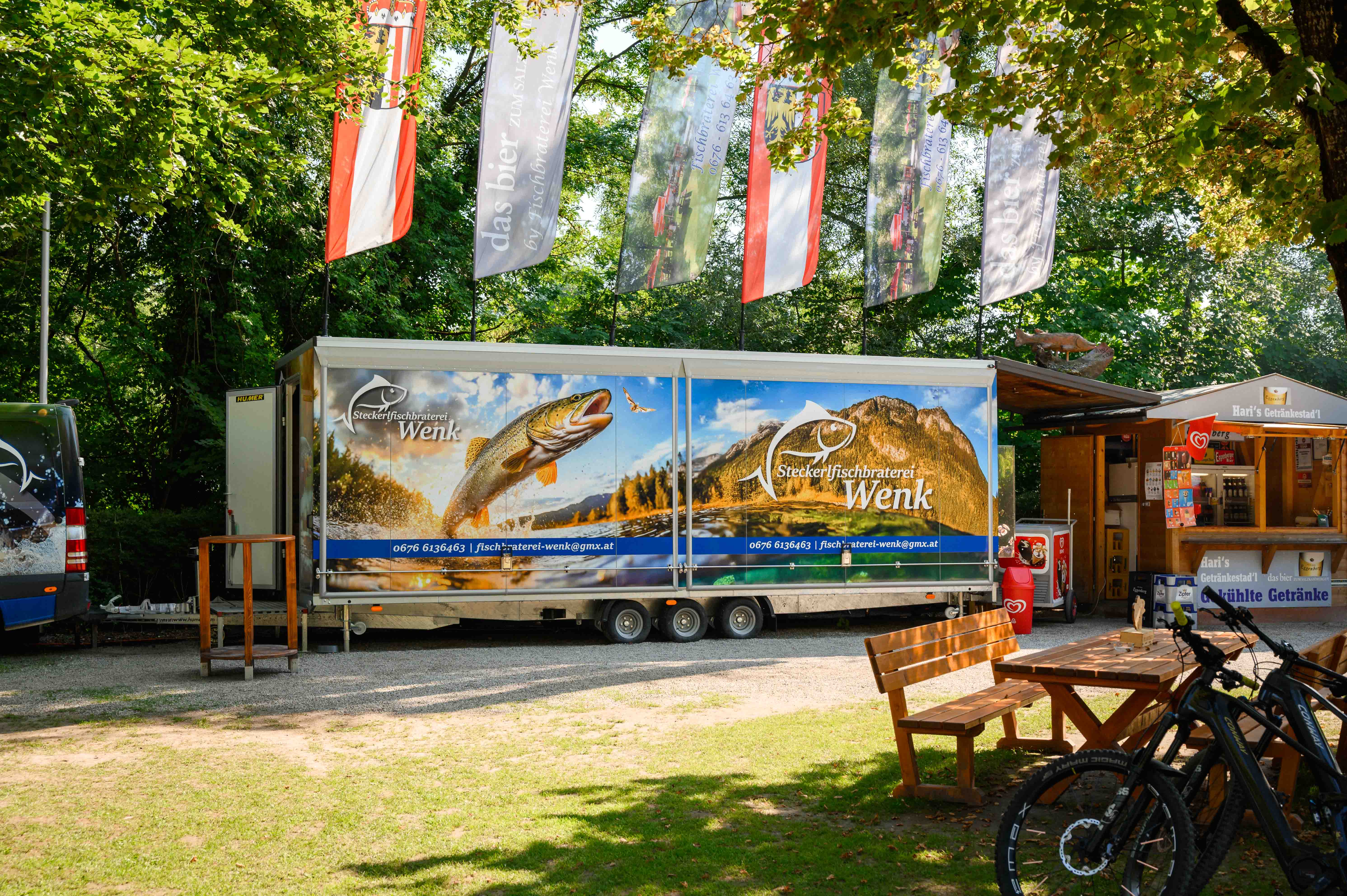 Steckerlfisch auf der Badeinsel